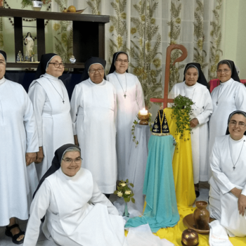 Comunidade de Irmãs Contemplativas